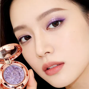 Chameleon Eyeshadow Palette with Luminous Finish for Dark Skin Tones