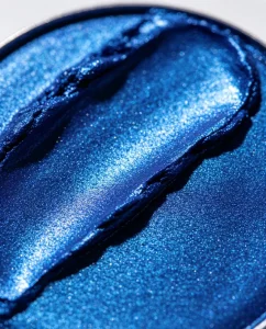 GUANZUN Royal Blue Sparkling Special Effect Pigment with 5 100 Micron Particle Size for Cosmetic Eyeshadow