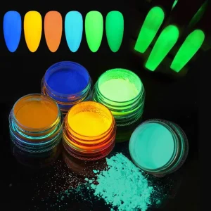 Luminous Powder Pigment in Dark Luminous Green Paint