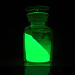 Luminous Powder Pigment in Dark Luminous Green Paint