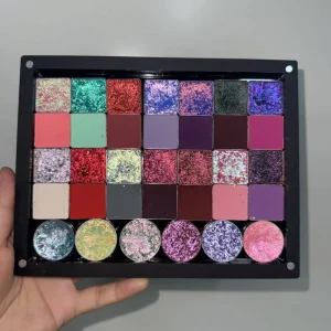 OEM Matte Duochrome Multi-Chrome Sparkle Square and Round Eyeshadow Palette