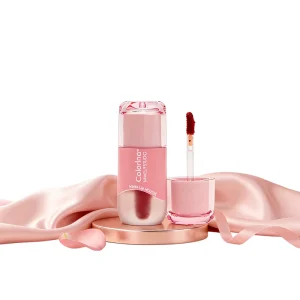 OEM ODM Matte Pigmented Luxury Lip Gloss Custom Logo Long Lasting Non Stick Cup for Daily Makeup Natural Look