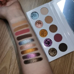 Private Label Cosmetics Makeup High Pigment 10 Color Cardboard Multichrome Matte Eyeshadow Palette
