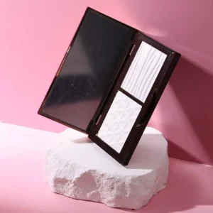 Versatile 2 in 1 Highlight & Contour Palette, Packed with 5 Color Options, Infused with Pearl Shimmer Blush for Instant Glow